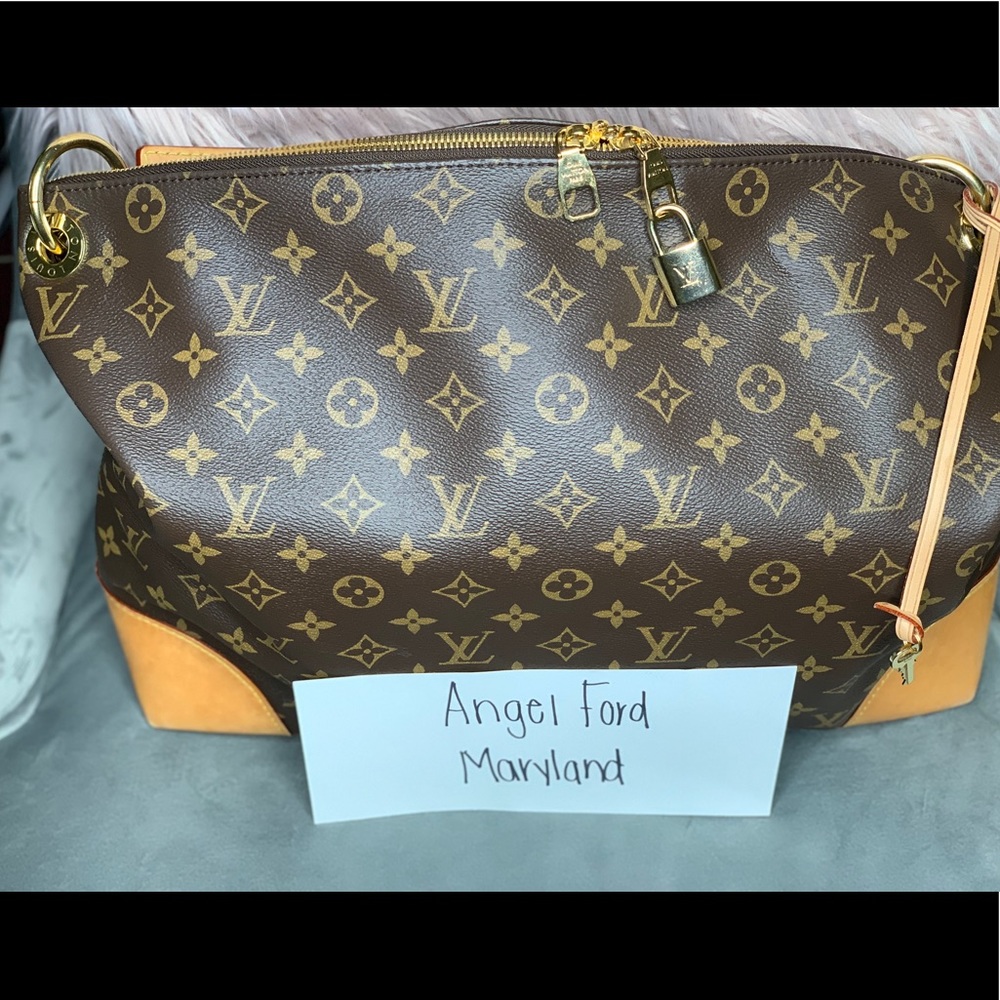Louis Vuitton Berri MM